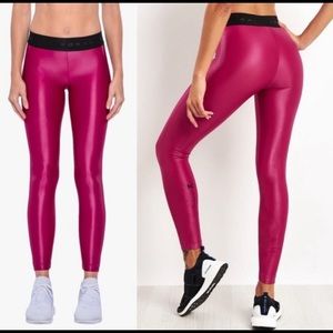 Koral Finley Mid Rise Legging Azalea Black- NWT- Size Small